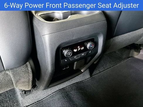 Certified 2024 Chevrolet Traverse RS AWD/4WD image 13