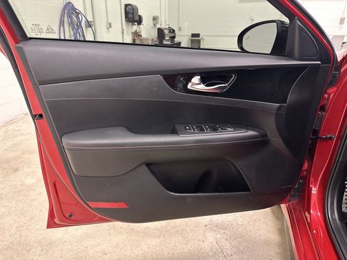 Used 2023 Kia Forte GT w/ GT2 Package image 14