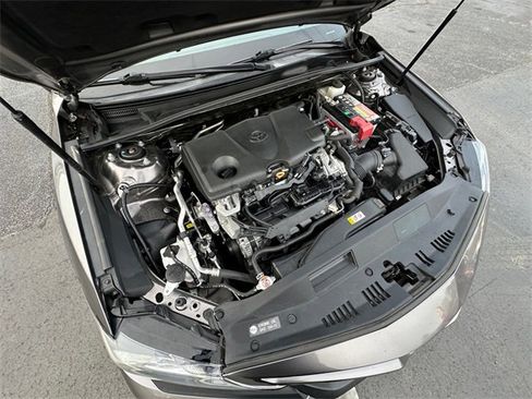 Used 2020 Toyota Camry SE image 31