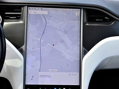 Used 2018 Tesla Model X 100D image 19