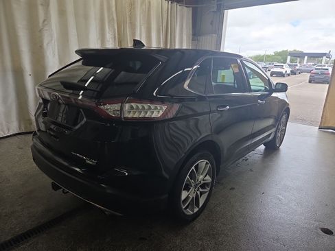 Used 2018 Ford Edge Titanium w/ Equipment Group 302A AWD/4WD image 4