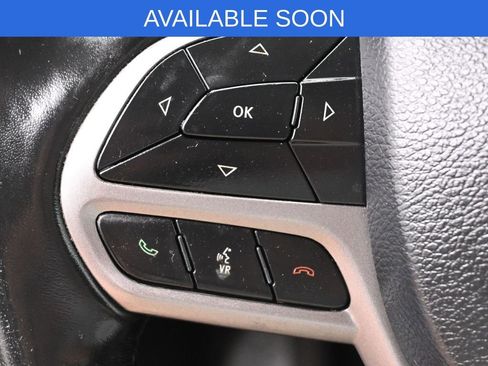 Used 2021 Jeep Cherokee Latitude Lux w/ Sun & Sound Group image 17