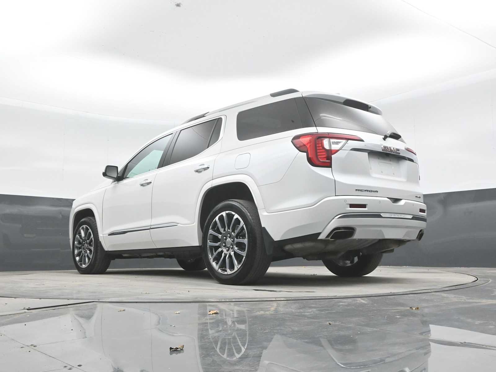 Used 2020 GMC Acadia Denali w/ LPO, Floor Liner Package AWD/4WD image 38