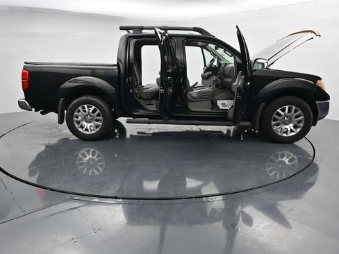 Used 2012 Nissan Frontier SL AWD/4WD image 40