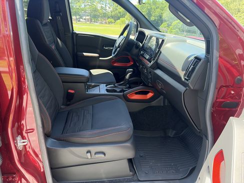 Used 2025 Nissan Frontier PRO-4X w/ Pro Convenience Package AWD/4WD image 27