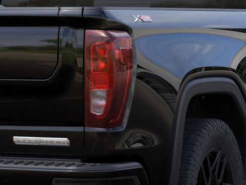 New 2026 GMC Sierra 1500 Elevation AWD/4WD image 32