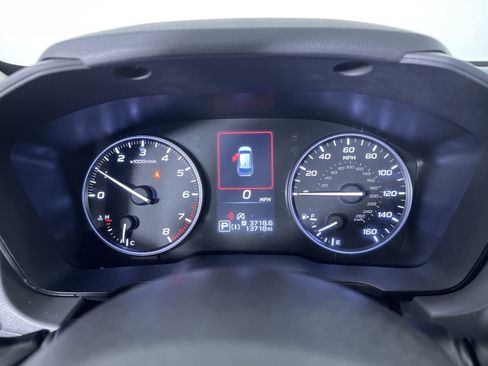 Used 2024 Subaru Crosstrek 2.0i Premium image 16