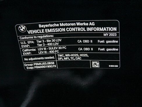 Certified 2023 BMW 740i RWD image 28