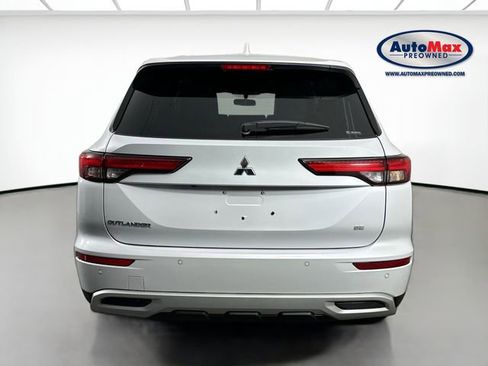 Used 2024 Mitsubishi Outlander SE image 7