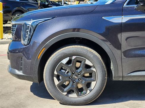 New 2026 Kia Sorento S image 5
