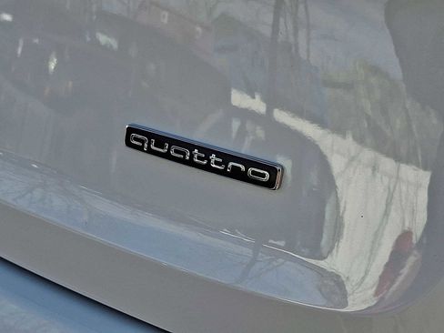 Certified 2025 Audi Q7 2.0T Premium w/ Convenience Plus Package image 24