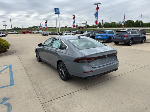 New 2026 Honda Accord EX-L image 7
