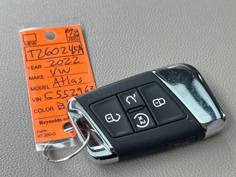Used 2022 Volkswagen Atlas SE image 44