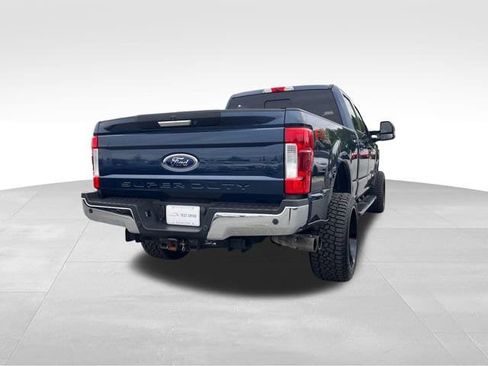 Used 2019 Ford F250 Lariat w/ Lariat Value Package AWD/4WD image 5