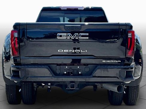 Used 2024 GMC Sierra 3500 Denali Ultimate AWD/4WD image 5