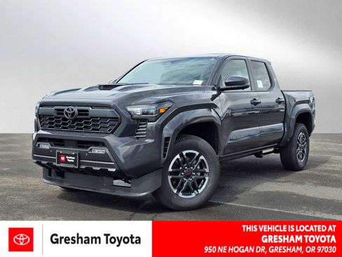 Used 2025 Toyota Tacoma TRD Sport image 1