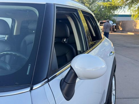 Used 2016 MINI Cooper Countryman w/ Premium Package FWD image 58
