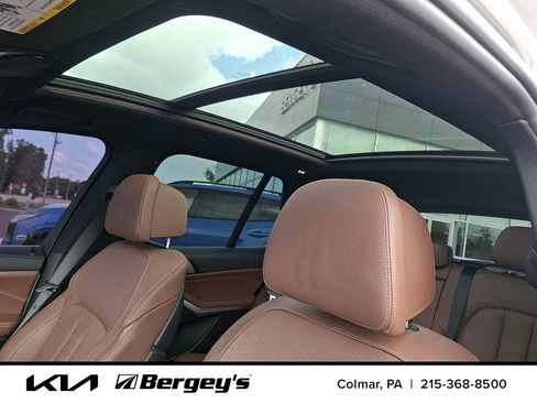 Used 2021 BMW X5 xDrive40i w/ Convenience Package AWD/4WD image 17