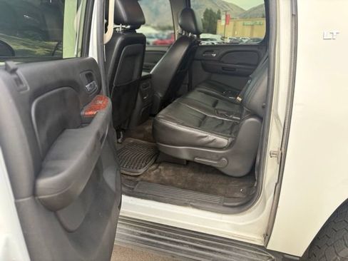 Used 2012 Chevrolet Suburban LT AWD/4WD image 15