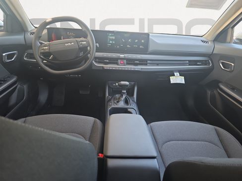 Certified 2025 Kia K4 FWD image 2