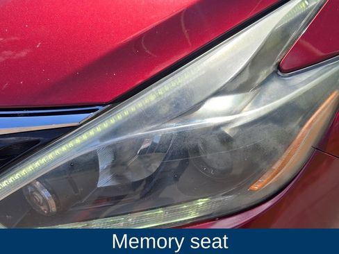 Used 2018 Nissan Murano SL w/ Moonroof Package FWD image 9