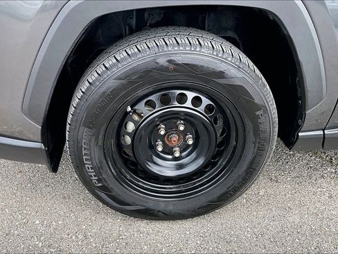 Used 2019 Toyota RAV4 LE image 12