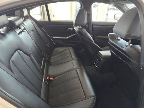 Used 2025 BMW 330i Sedan RWD image 39