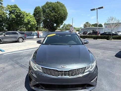 Used 2019 Kia Optima LX FWD image 9