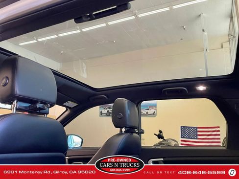 Used 2018 Land Rover Discovery Sport HSE AWD/4WD image 12