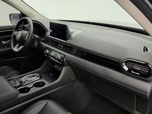 Used 2023 Honda Pilot Touring image 26