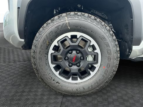 New 2026 Toyota Tacoma TRD Off-Road AWD/4WD image 9
