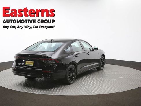 Used 2025 Honda Accord SE image 41