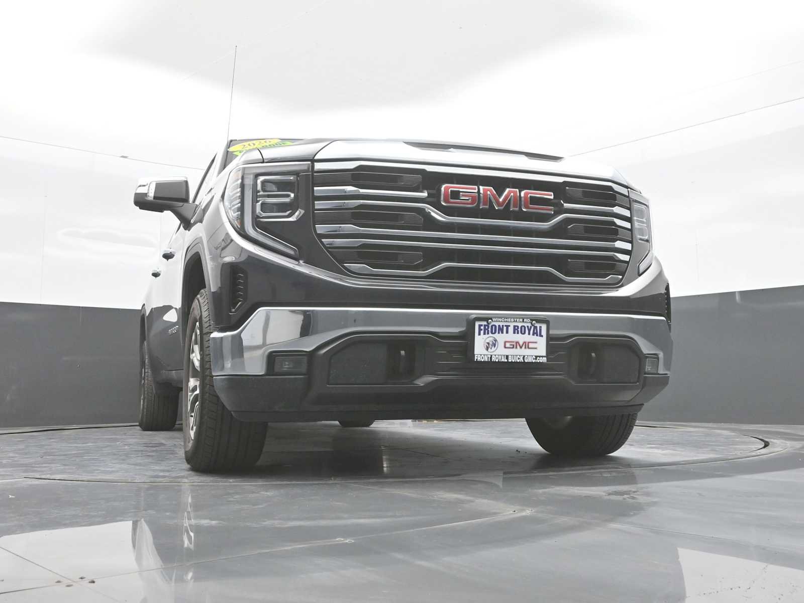 Used 2026 GMC Sierra 1500 SLT AWD/4WD image 40
