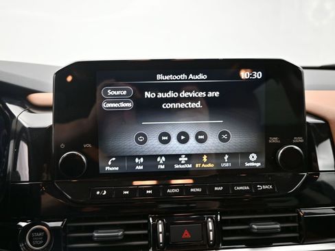 Used 2024 Nissan Pathfinder Platinum w/ Cargo Package image 14