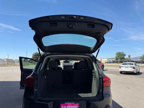 Used 2016 Volkswagen Tiguan S FWD image 13