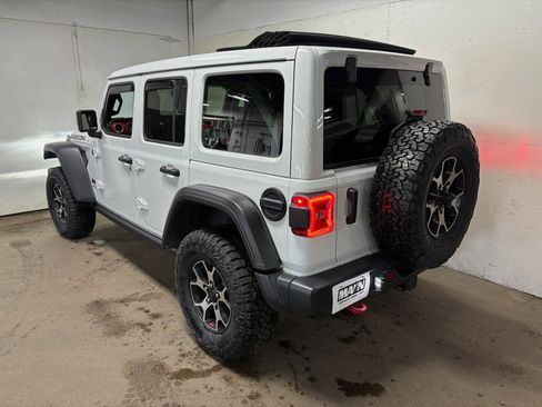 Used 2020 Jeep Wrangler Unlimited Rubicon AWD/4WD image 8