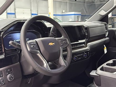 New 2026 Chevrolet Silverado 1500 LT image 7