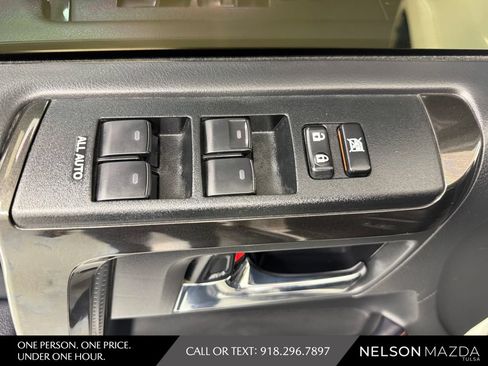 Used 2023 Toyota 4Runner TRD Off-Road Premium AWD/4WD image 19