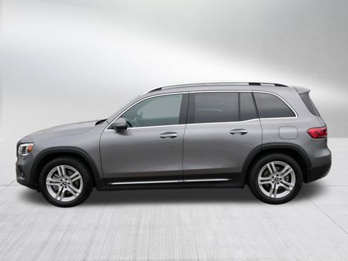 Used 2021 Mercedes-Benz GLB 250 4MATIC image 4
