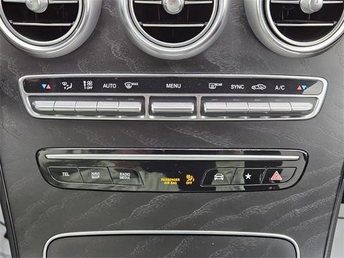 Used 2022 Mercedes-Benz GLC 43 AMG 4MATIC image 26