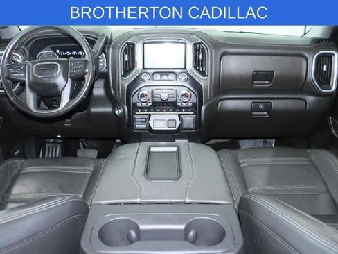 Used 2022 GMC Sierra 2500 Denali w/ Denali Black Diamond Edition AWD/4WD image 29