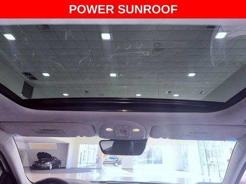 Used 2019 Genesis G70 2.0T Advanced w/ Dynamic Package image 7