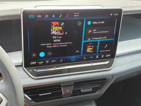 New 2025 Volkswagen Tiguan SE image 10