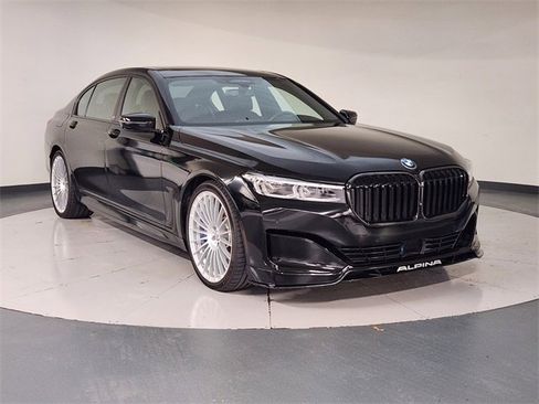 Used 2022 BMW ALPINA B7 xDrive w/ Luxury Rear Seating Package image 7