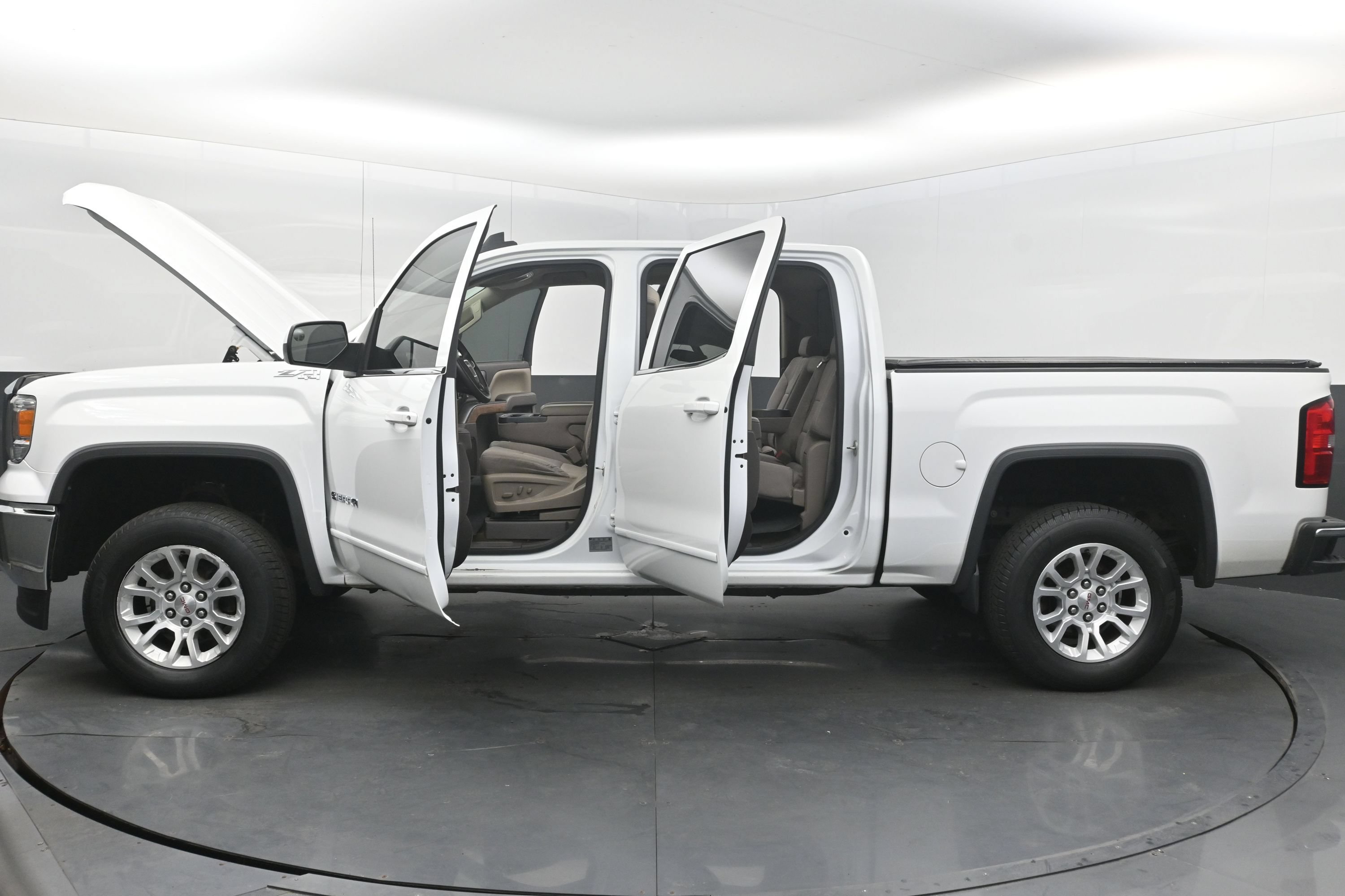 Used 2015 GMC Sierra 1500 SLE w/ SLE Value Package AWD/4WD image 41