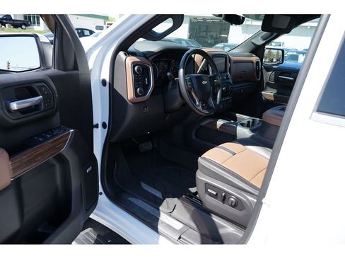 Used 2021 Chevrolet Silverado 1500 High Country image 13