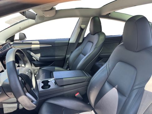 Used 2023 Tesla Model 3 Standard Range RWD image 9