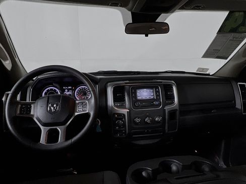 Used 2024 RAM 1500 Classic SLT image 30