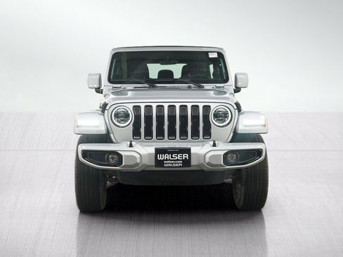 Used 2023 Jeep Wrangler Unlimited Sahara AWD/4WD image 8