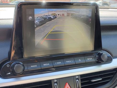 Used 2022 Kia Forte LXS w/ LXS Technology Package image 22